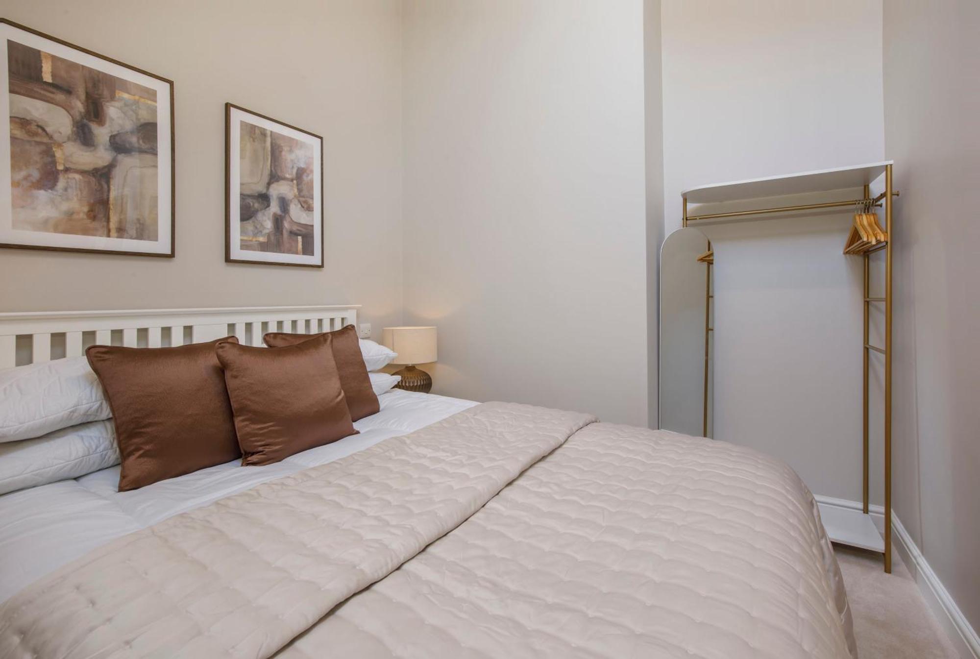 Crescent Court Modern And Luxurious Apartments York Buitenkant foto