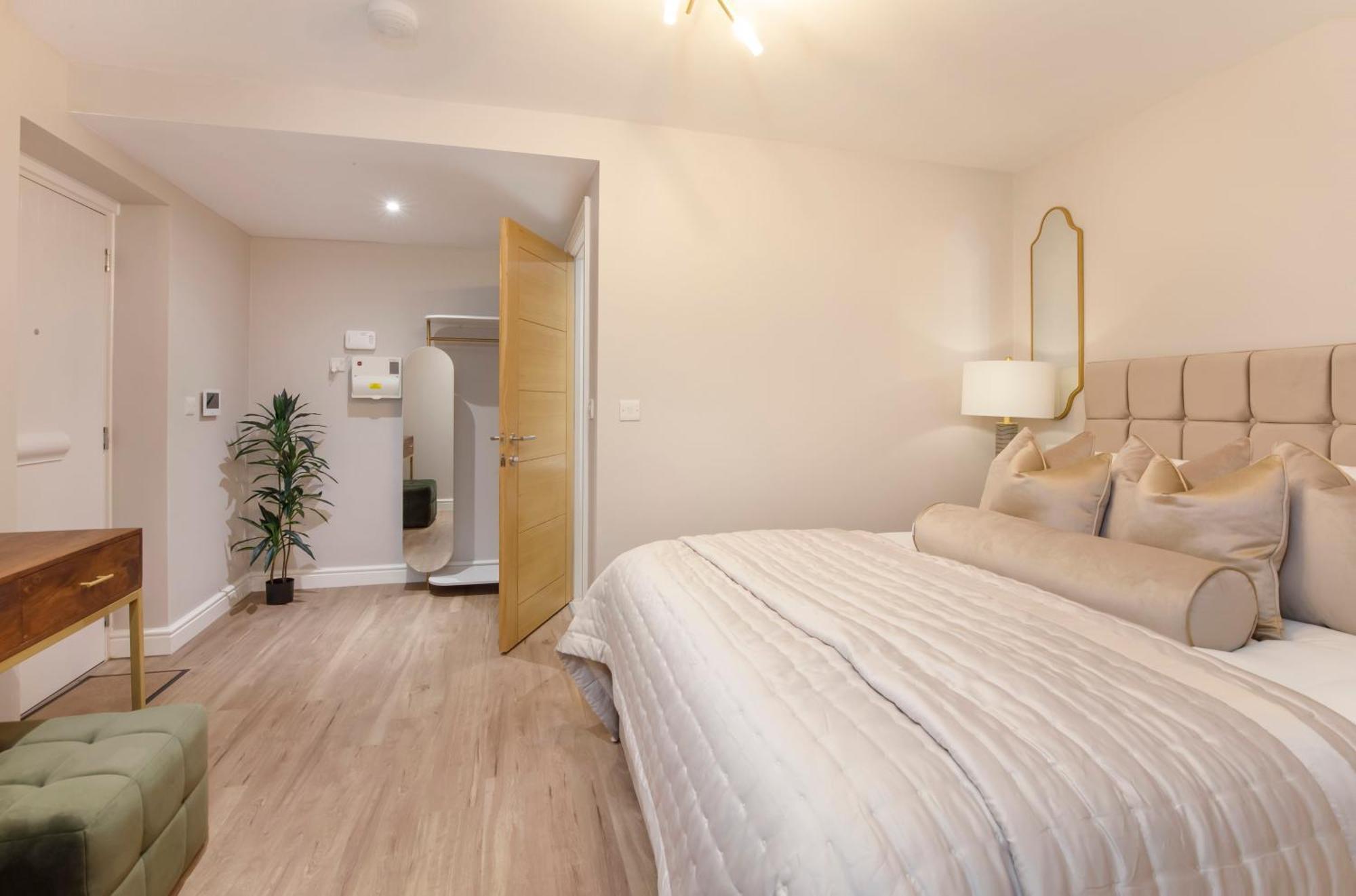 Crescent Court Modern And Luxurious Apartments York Buitenkant foto